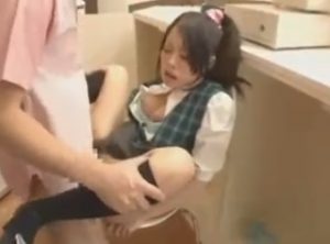 【女性向け動画】ネイリストのお姉さんは接客中に手コキさせられて、ファストフードの店員さんは誰もいない店内で小田切ジュンとこっそりセックス♡