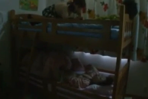 【女性向け動画】二段ベッドの上で彼女とエッチする兄（ムータン）を想って、ベッドの中でコッソリオナニーをする可愛い妹♡